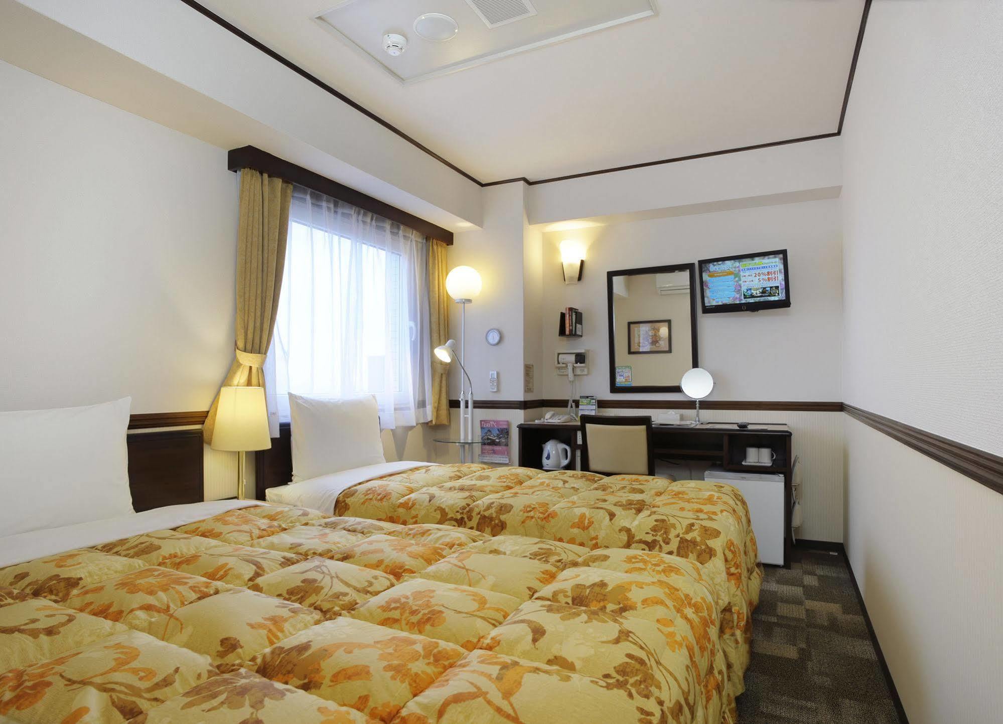Toyoko Inn Jr Yokohama Sen Sagamihara Ekimae מראה חיצוני תמונה